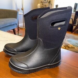 BOGS Classic High Youth Insulated Waterproof Size 5 , Euro 38